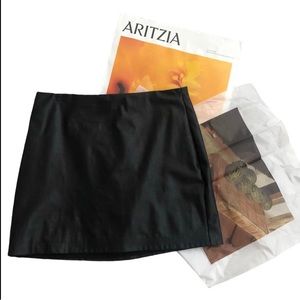 Wilfred fitted black faux leather mini skirt size 10